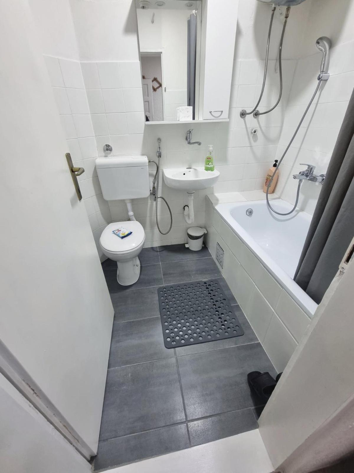 Apartman Family SJJ Exteriör bild